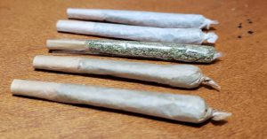 How to put out a blunt and Save it later